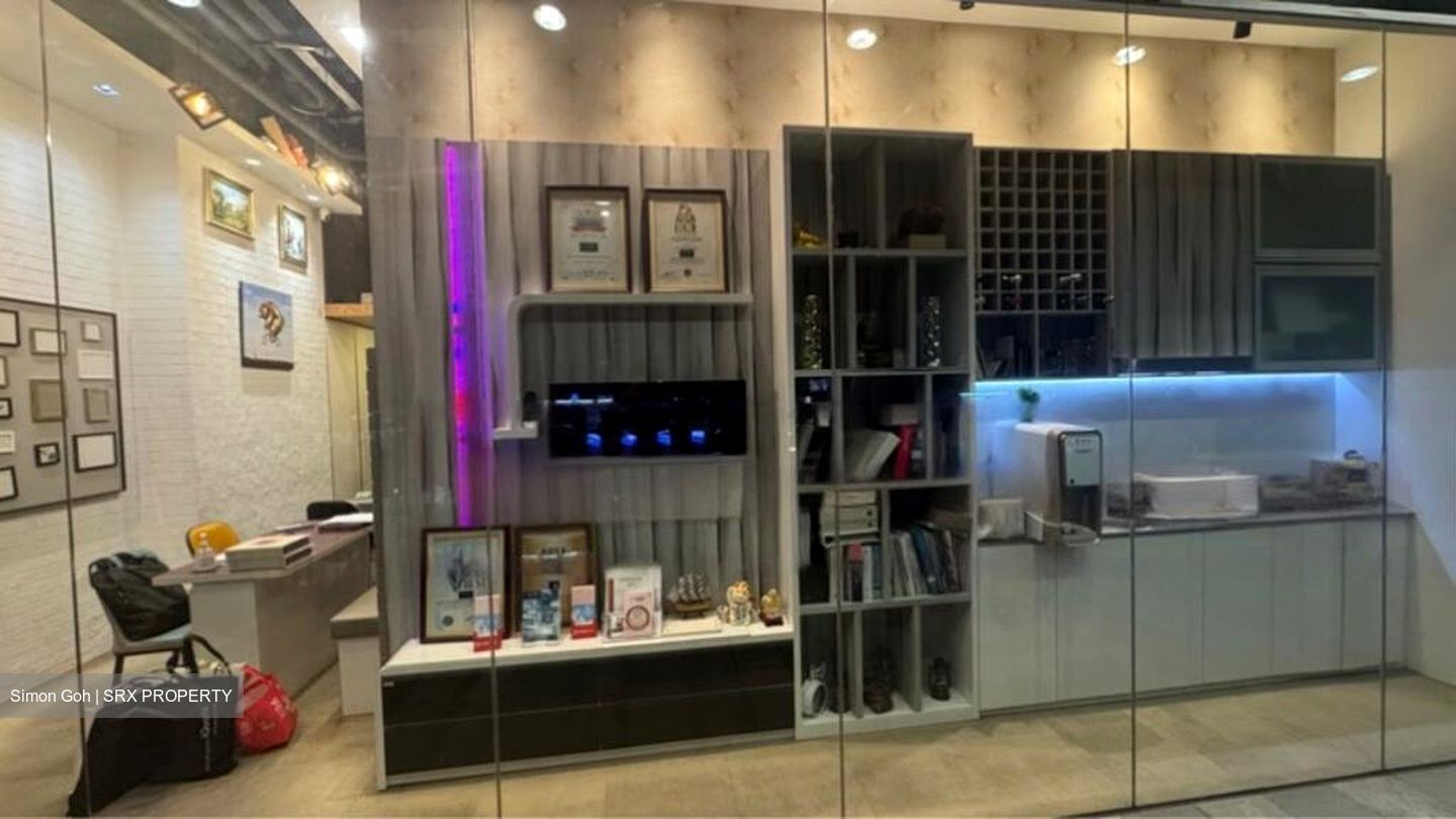 Jing Suites (D14), Shop House #456206181